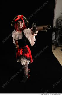 10 2018 01 DARINA PIRATE WITH OLD GUN